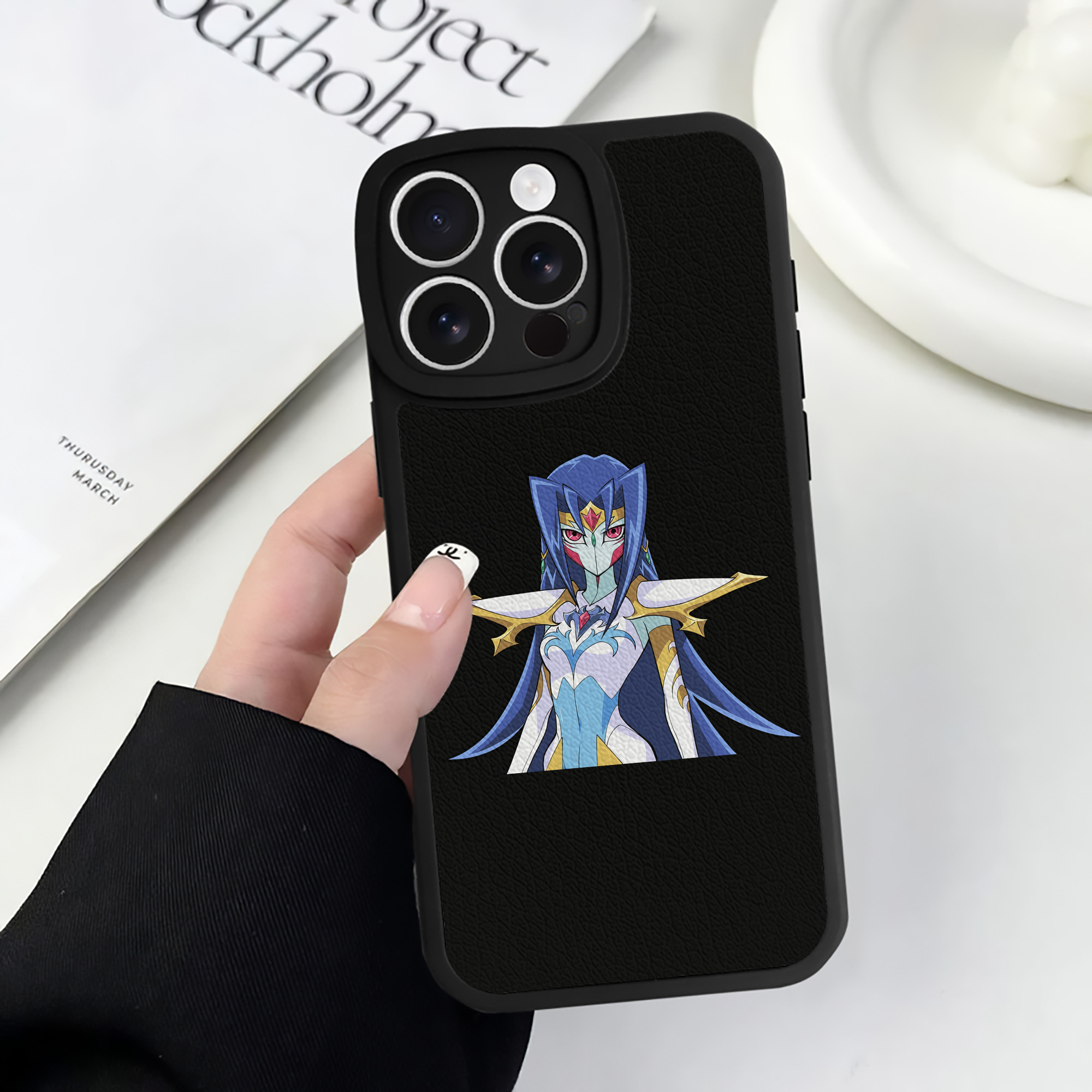 遊☆戯☆王 Yu-Gi-Oh! 【iPhone 16シリーズ対応】シリコンスマホケース（レザー調） 材質：シリコン